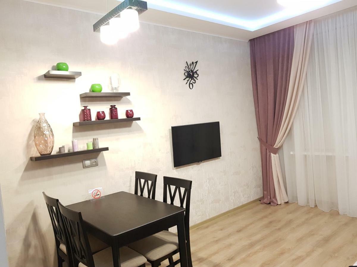 Arcadia Vip-Apartments In Golfstream Odessa Eksteriør billede